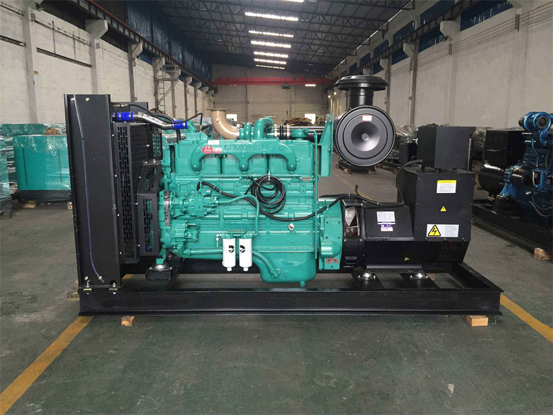 敦煌柴油发电机组过载运行时降低转速有哪些注意事项？