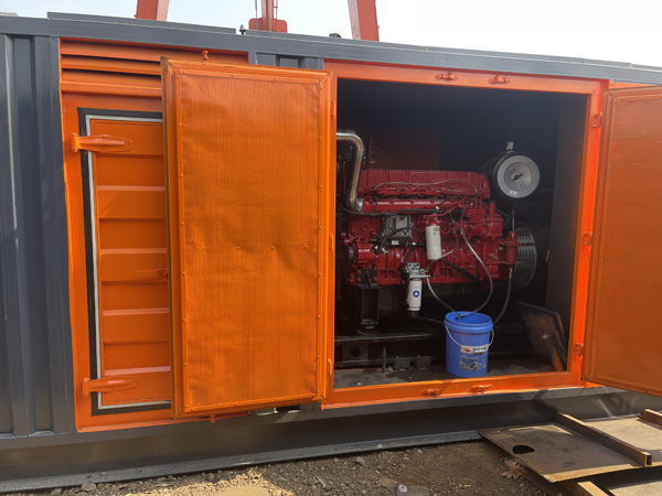 敦煌柴油发电机组在高温环境下运行时需要注意哪些问题？