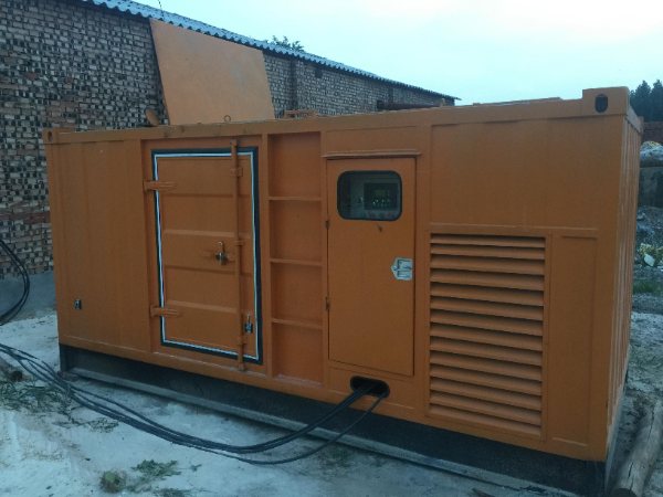 敦煌发电机组长期使用中，电缆线的敷设路径有哪些要求？